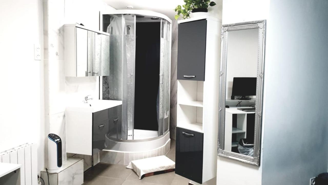 Jolie Appartement Avec 2 Chambres Partagees Paris Dış mekan fotoğraf